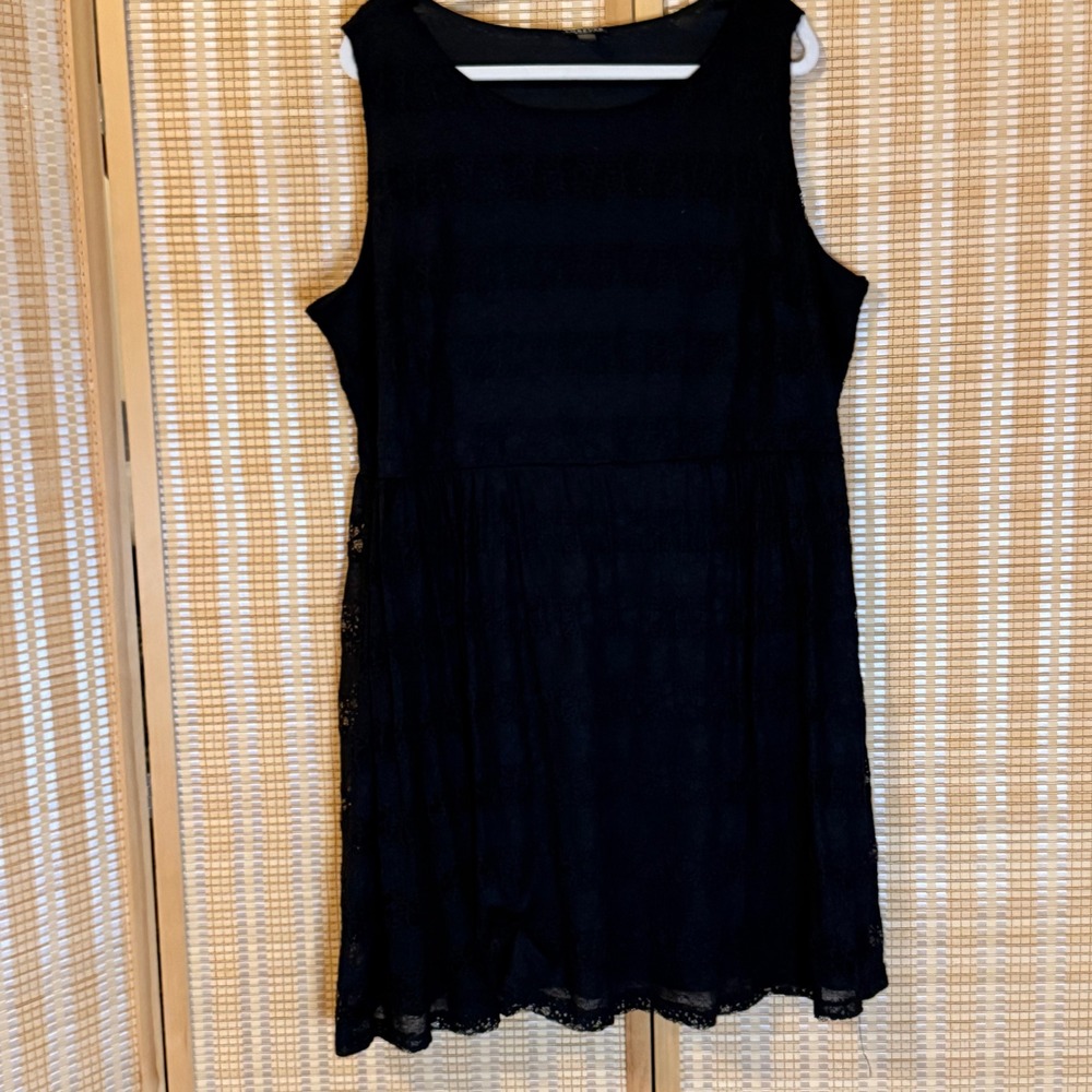 Forever Woman Black Floral‎ Lace Sleeveless Cocktail Dress Scalloped Hem Sz XL